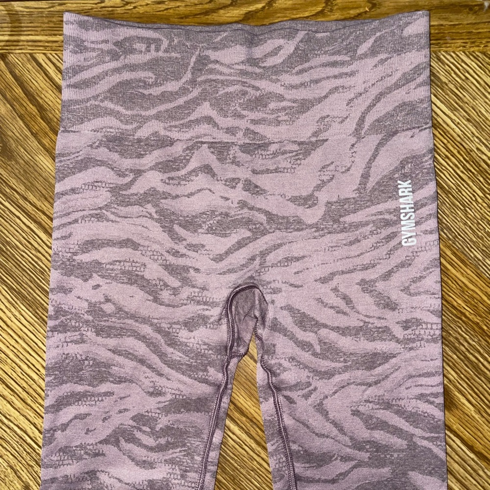 Purple Adapt Animal Seamless